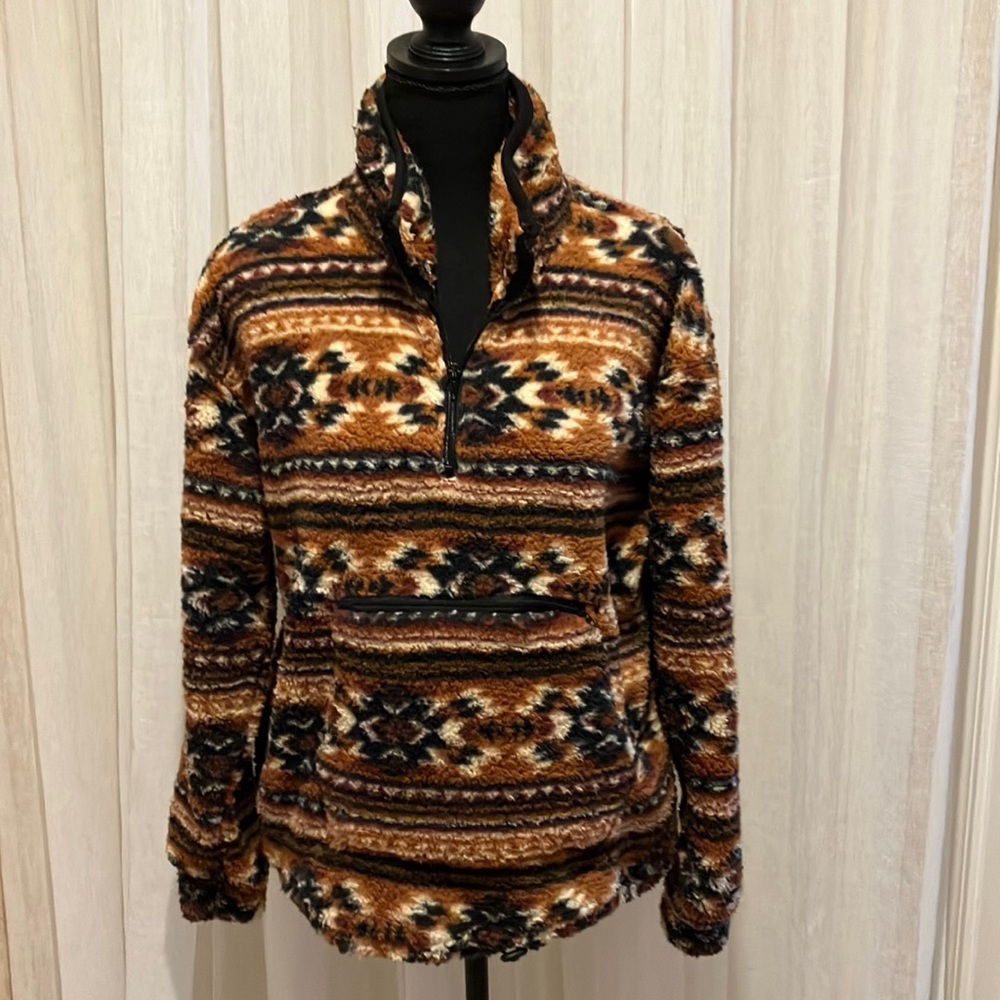Sherpa Fleece printed top